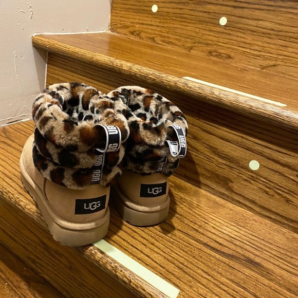 Ugg Boots - Picture 2 of 3